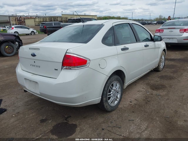 45042940 :رقم المزاد ، 1FAHP35N09W183842 vin ، 2009 Ford Focus Se مزاد بيع