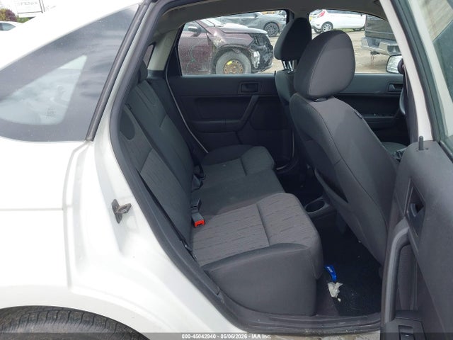 45042940 :رقم المزاد ، 1FAHP35N09W183842 vin ، 2009 Ford Focus Se مزاد بيع