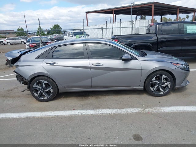 KMHLS4AG7PU522942 Hyundai ELANTRA SEL