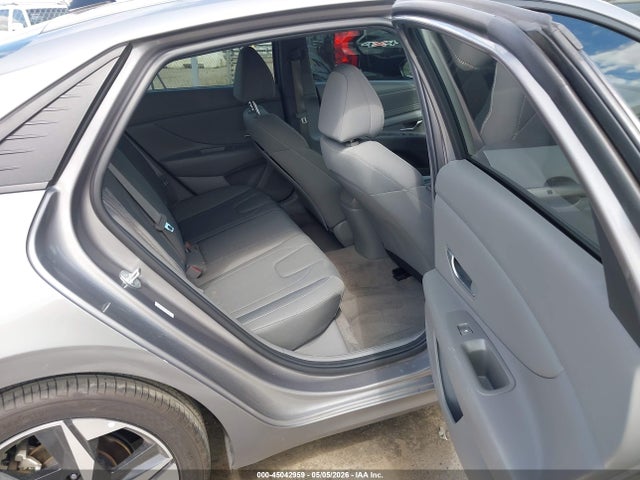 KMHLS4AG7PU522942 Hyundai ELANTRA SEL
