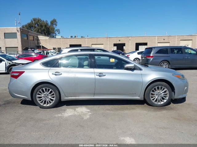 45042966 :رقم المزاد ، 4T1BD1EB0JU059729 vin ، 2018 Toyota Avalon Hybrid Limited مزاد بيع