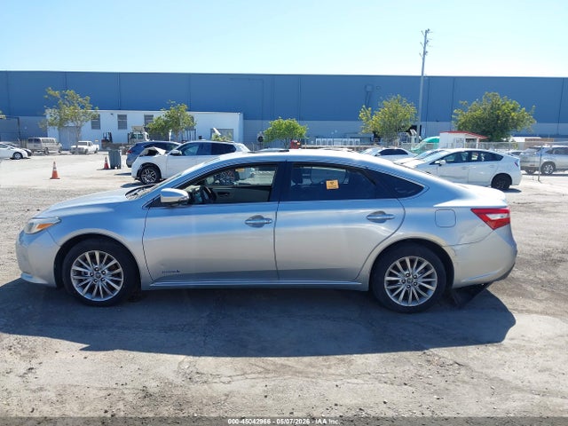 45042966 :رقم المزاد ، 4T1BD1EB0JU059729 vin ، 2018 Toyota Avalon Hybrid Limited مزاد بيع