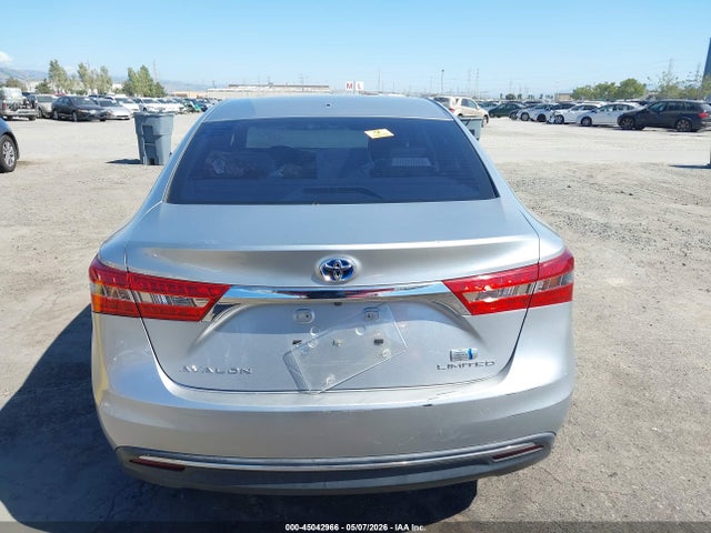 45042966 :رقم المزاد ، 4T1BD1EB0JU059729 vin ، 2018 Toyota Avalon Hybrid Limited مزاد بيع