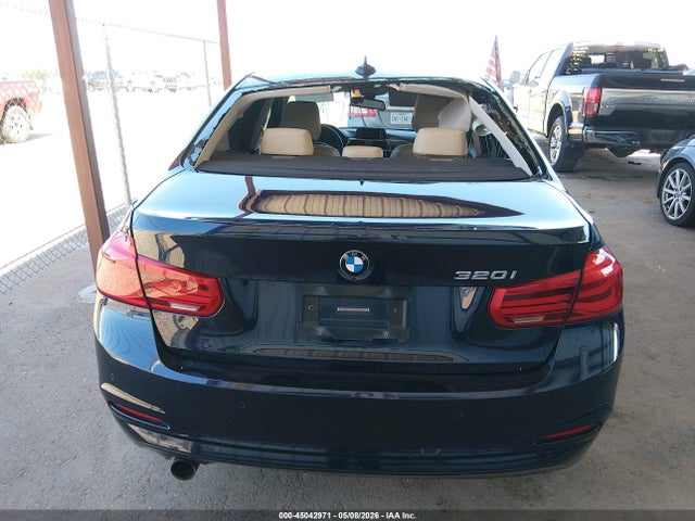 Aukcja sprzedaży 2017 Bmw 320i, vin: WBA8E1G51HNU13956, numer aukcji: 45042971