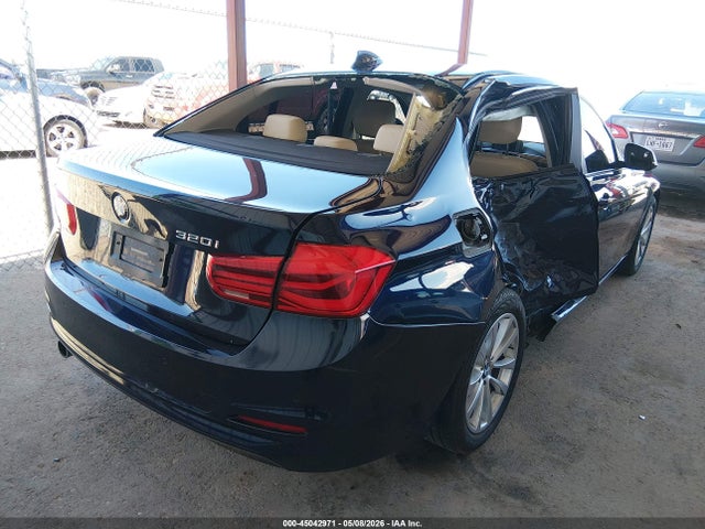 Aukcja sprzedaży 2017 Bmw 320i, vin: WBA8E1G51HNU13956, numer aukcji: 45042971