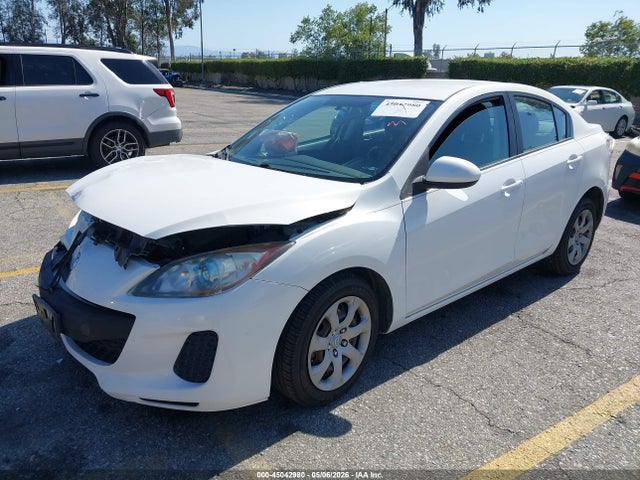 Продаж на аукціоні авто 2013 Mazda Mazda3 I Sport, vin: JM1BL1U79D1777998, номер лоту: 45042980