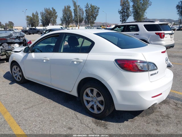 Продаж на аукціоні авто 2013 Mazda Mazda3 I Sport, vin: JM1BL1U79D1777998, номер лоту: 45042980