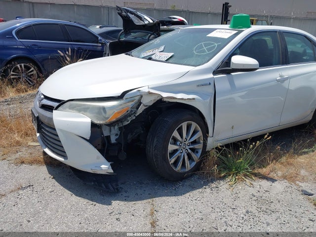 Продажа на аукционе авто 2016 Toyota Camry Hybrid Xle, vin: 4T1BD1FK6GU184922, номер лота: 45043000
