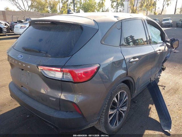 Продажа на аукционе авто 2021 Ford Escape Se Hybrid, vin: 1FMCU0BZ3MUB21600, номер лота: 45043039