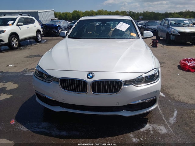 2017 Bmw 330i Xdrive მანქანა იყიდება აუქციონზე, vin: WBA8D9G50HNU61174, აუქციონის ნომერი: 45043058