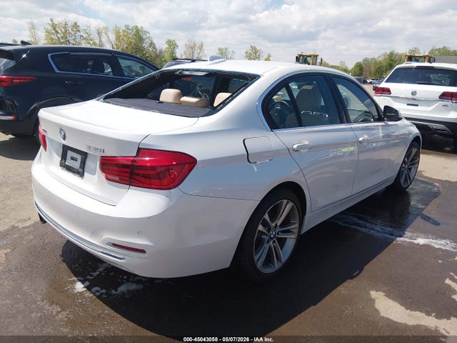 2017 Bmw 330i Xdrive მანქანა იყიდება აუქციონზე, vin: WBA8D9G50HNU61174, აუქციონის ნომერი: 45043058
