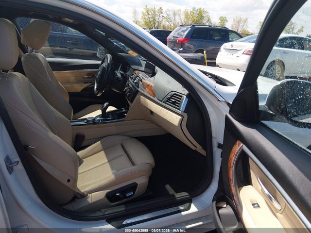 2017 Bmw 330i Xdrive მანქანა იყიდება აუქციონზე, vin: WBA8D9G50HNU61174, აუქციონის ნომერი: 45043058