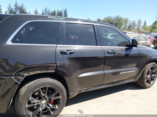 45043068 :رقم المزاد ، 1C4RJFDJ2FC619054 vin ، 2015 Jeep Grand Cherokee Srt مزاد بيع