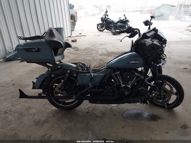Продажа на аукционе авто 2024 Harley-davidson Flhx, vin: 1HD1KB712RB617392, номер лота: 45043094