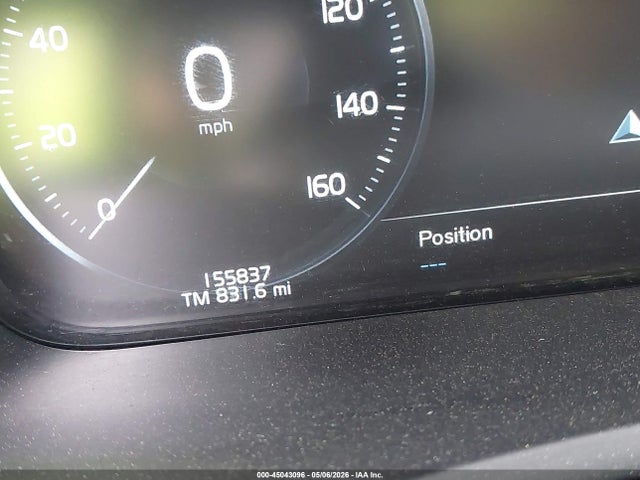 45043096 :رقم المزاد ، YV4A22PMXG1057746 vin ، 2016 Volvo Xc90 T6 R-design مزاد بيع