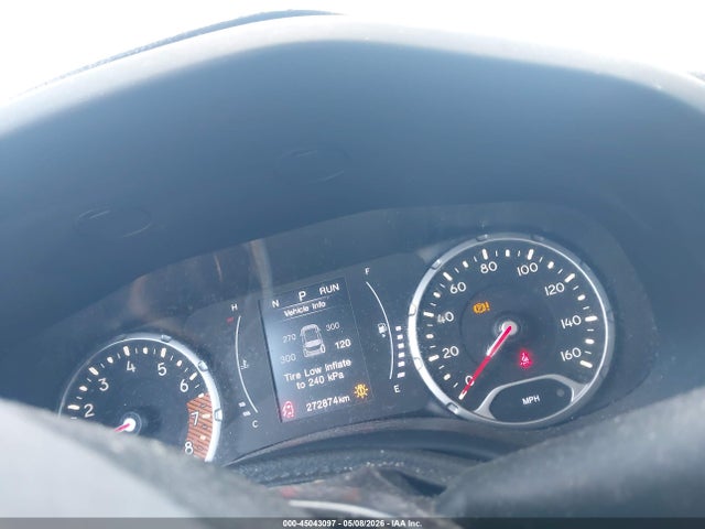 45043097 :رقم المزاد ، ZACNJBBB7KPK68826 vin ، 2019 Jeep Renegade Latitude 4x4 مزاد بيع