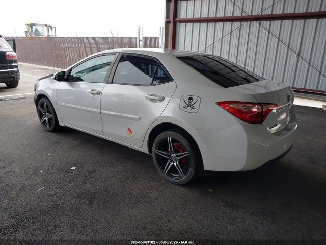 45043102 :رقم المزاد ، 5YFBURHE2HP728535 vin ، 2017 Toyota Corolla Le مزاد بيع