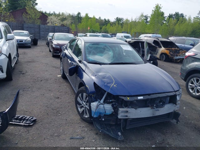 1N4BL4BW8LN323427 Nissan Altima S Intelligent Awd