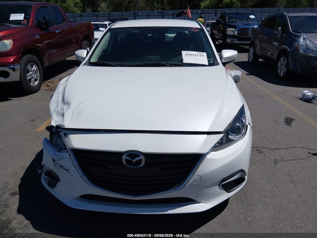 Продаж на аукціоні авто 2016 Mazda Mazda3 I Sport, vin: 3MZBM1T73GM311535, номер лоту: 45043119