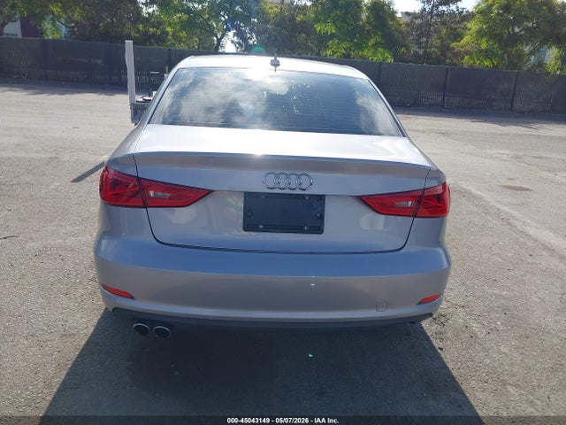 45043149 :رقم المزاد ، WAUCJGFF7F1073283 vin ، 2015 Audi A3 2.0 Tdi Premium مزاد بيع