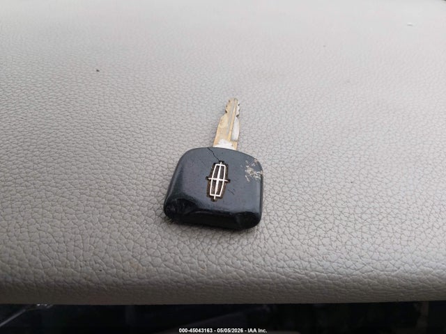 45043163 :رقم المزاد ، 5LMJJ2J56EEL08381 vin ، 2014 Lincoln Navigator مزاد بيع