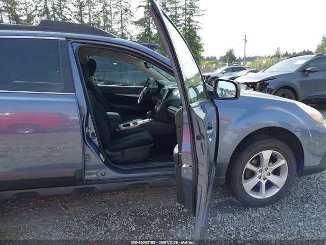 Продаж на аукціоні авто 2014 Subaru Outback 2.5i Premium, vin: 4S4BRBCC2E3319689, номер лоту: 45043182
