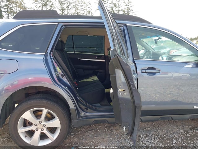 Продаж на аукціоні авто 2014 Subaru Outback 2.5i Premium, vin: 4S4BRBCC2E3319689, номер лоту: 45043182