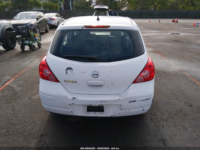 2012 Nissan Versa 1.8 S მანქანა იყიდება აუქციონზე, vin: 3N1BC1CP7CK239141, აუქციონის ნომერი: 45043203
