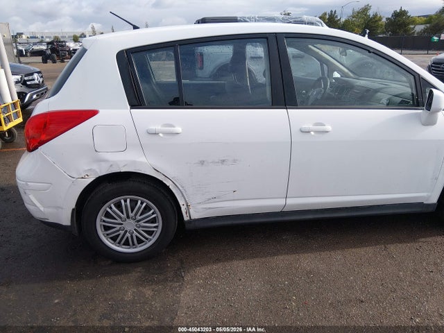 2012 Nissan Versa 1.8 S მანქანა იყიდება აუქციონზე, vin: 3N1BC1CP7CK239141, აუქციონის ნომერი: 45043203