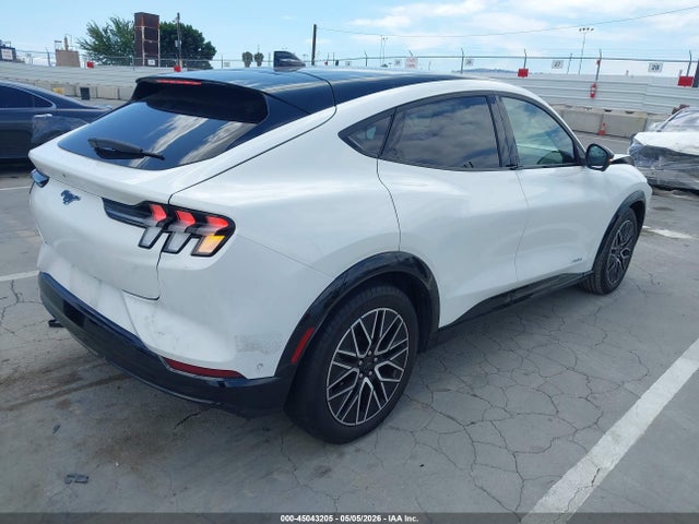 Ford Mustang Mach-e Premium 2024 3FMTK3R49RMA20333 Image 4