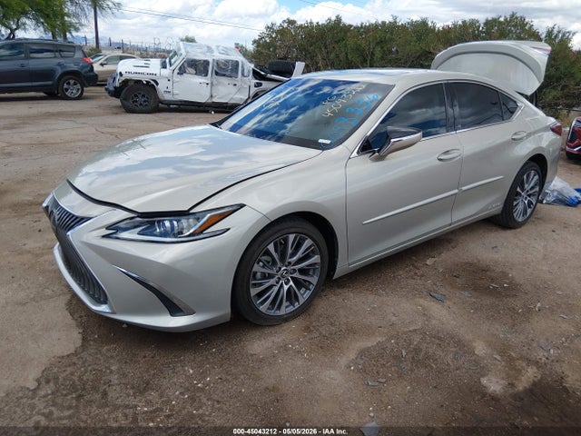 58ADA1C15MU009336 Lexus ES 300H