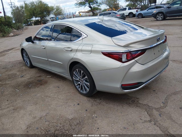 58ADA1C15MU009336 Lexus ES 300H