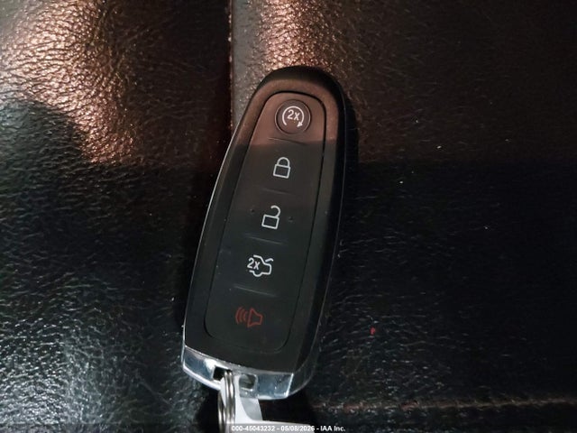 45043232 :رقم المزاد ، 2FMDK4KC6BBA31325 vin ، 2011 Ford Edge Limited مزاد بيع