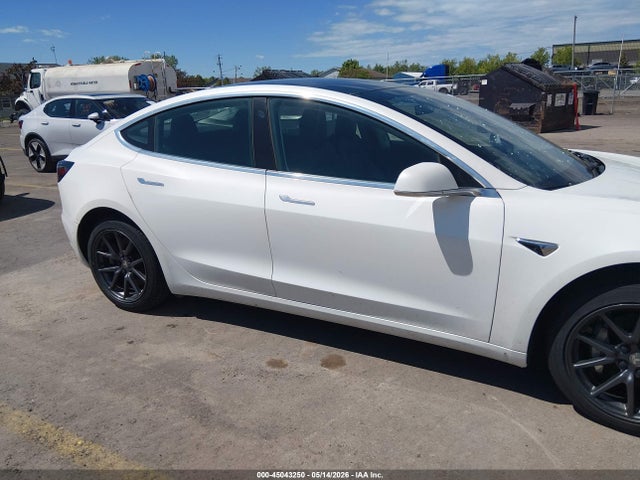Продаж на аукціоні авто 2019 Tesla Model 3 Long Range/performance, vin: 5YJ3E1EB5KF437432, номер лоту: 45043250