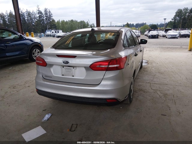 Продаж на аукціоні авто 2015 Ford Focus S, vin: 1FADP3E28FL281728, номер лоту: 45043251