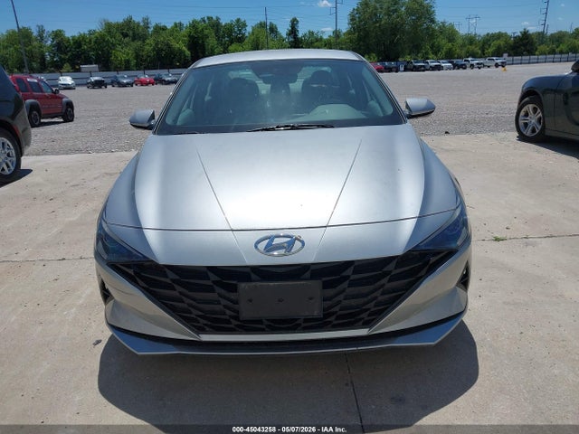5NPLL4AGXMH049352 Hyundai ELANTRA SE
