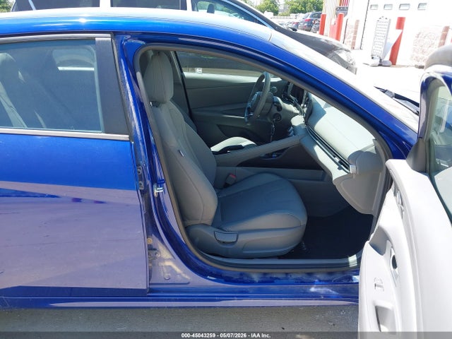 5NPLL4AG8MH045980 Hyundai ELANTRA SE