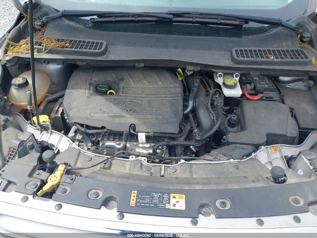 45043262 :رقم المزاد ، 1FMCU0JD9HUA02381 vin ، 2017 Ford Escape Titanium مزاد بيع