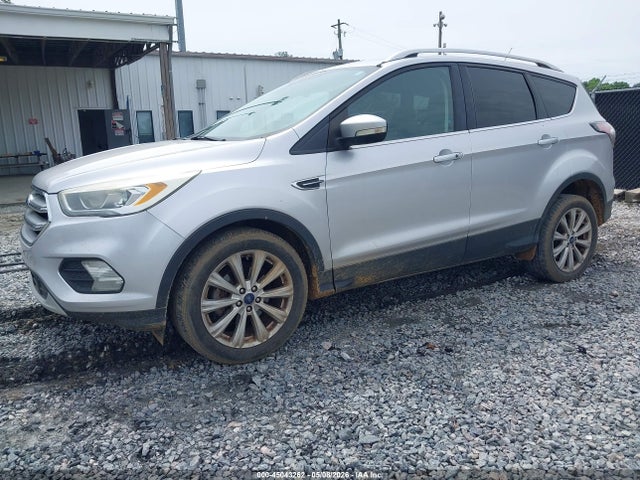 45043262 :رقم المزاد ، 1FMCU0JD9HUA02381 vin ، 2017 Ford Escape Titanium مزاد بيع