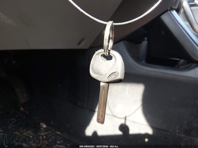 45043282 :رقم المزاد ، 5XYKTDA27BG167329 vin ، 2011 Kia Sorento Lx V6 مزاد بيع