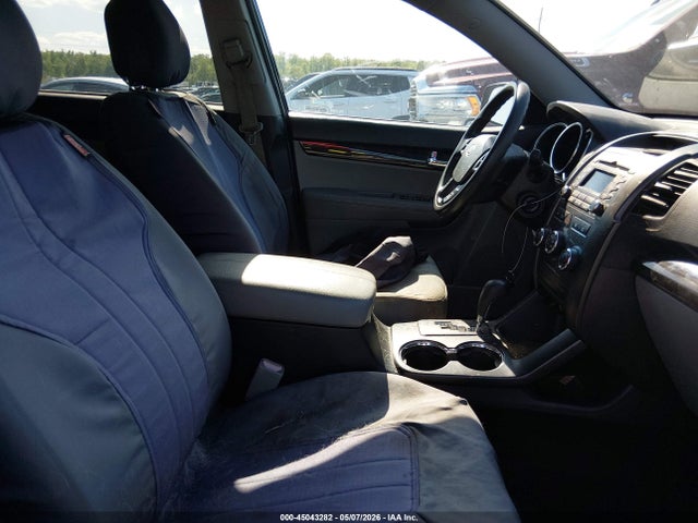 45043282 :رقم المزاد ، 5XYKTDA27BG167329 vin ، 2011 Kia Sorento Lx V6 مزاد بيع
