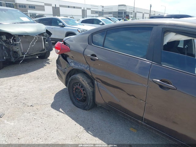 2017 Kia Forte Lx მანქანა იყიდება აუქციონზე, vin: 3KPFK4A72HE025962, აუქციონის ნომერი: 45043288