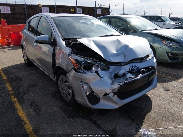 Toyota Prius C Two 2016 JTDKDTB37G1119075 Image 1