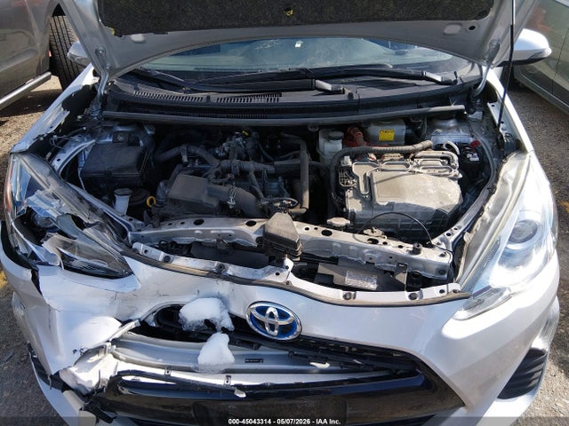 Toyota Prius C Two 2016 JTDKDTB37G1119075 Image 10