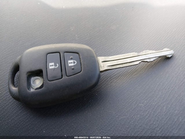 Toyota Prius C Two 2016 JTDKDTB37G1119075 Image 11