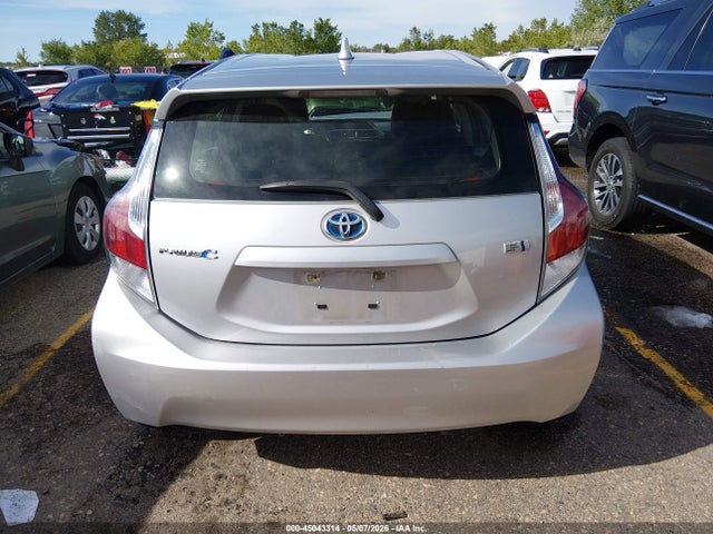 Toyota Prius C Two 2016 JTDKDTB37G1119075 Image 16