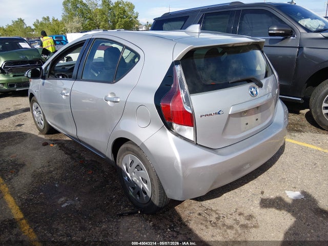 Toyota Prius C Two 2016 JTDKDTB37G1119075 Image 3