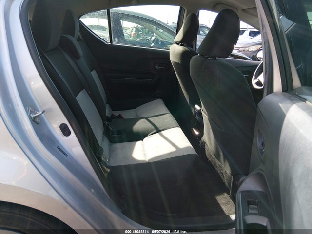 Toyota Prius C Two 2016 JTDKDTB37G1119075 Image 8