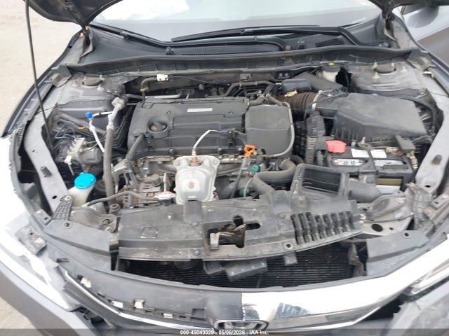 45043329 :رقم المزاد ، 1HGCR2F32HA113326 vin ، 2017 Honda Accord Lx مزاد بيع