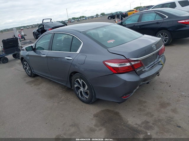 45043329 :رقم المزاد ، 1HGCR2F32HA113326 vin ، 2017 Honda Accord Lx مزاد بيع